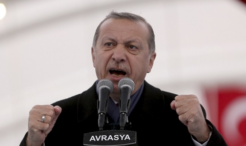Арестуваха кафеджия, защото заявил, че няма да сервира чай на Ердоган - 1