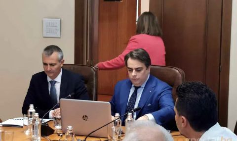 Министърът на финансите: Крайно време е спортът в България да спре да се финансира по симпатии - 1