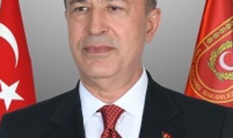 Турският министър на отбраната разговаря по телефона с украинския си колега  - 1