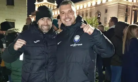 Валери Божинов на протеста срещу бюджета и властта - 1