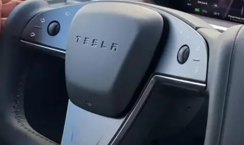 Електромобилите Tesla ще бъдат оборудвани с нов волан - 1