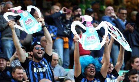 Фенове на Интер заплашиха футболистите с бухалки - 1