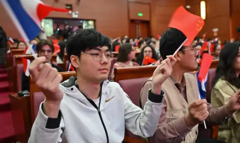 Китай привлича повече млади специалисти с нови визи - 1