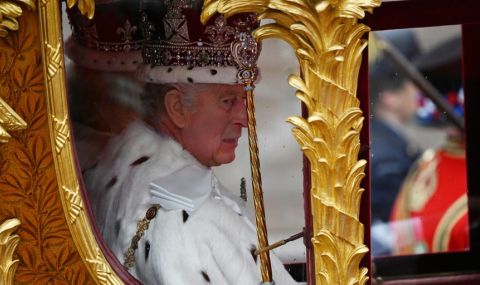 Новият крал и кралица се отправиха към Бъкингамския дворец - 1