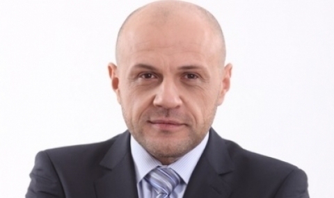 ГЕРБ играе с Томислав Дончев за президент - 1