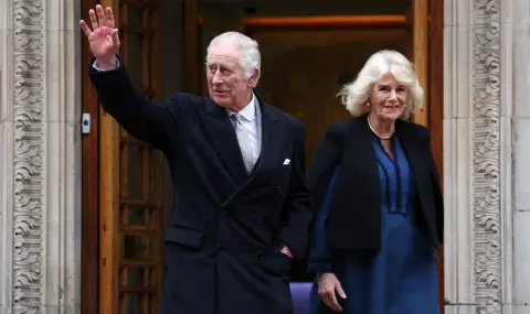 Крал Чарлз III и Камила се завърнаха в Лондон за лечение на рака (СНИМКИ) - 1