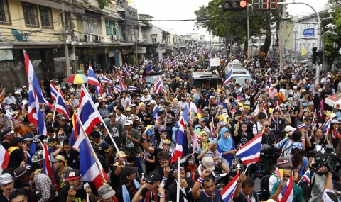 Масови протести и окупация в Тайланд - 1