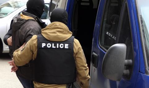 Във Варна арестуваха издирван трафикант на мигранти - 1