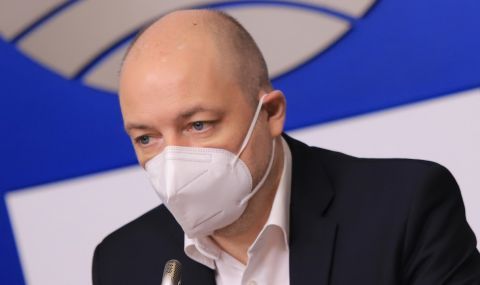 Проф. Габровски: Очакват ни още COVID вълни, ще стане по-лошо - 1