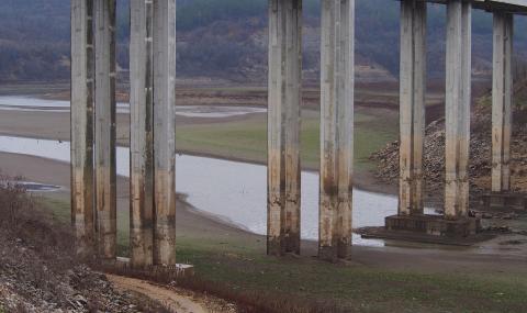 Туристически комплекс изхвърля отпадните си води в язовир „Цонево" - 1