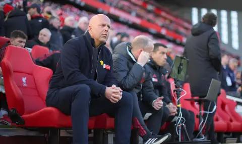 Извънредна среща в Ливърпул след тежката загуба от Манчестър Сити - 1