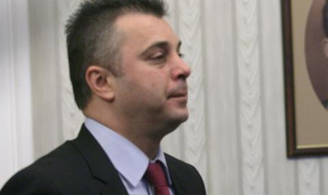 Юлиан Ангелов, ВМРО: Няма да дадем оставка, на протеста са потомците на Костов - 1