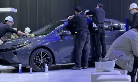 Първи снимки на изцяло новата Toyota Corolla - 1