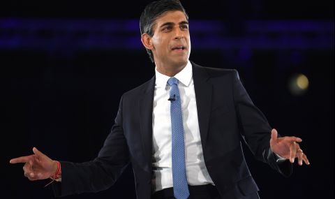 Сунак и Макрон умуват как да преборят нелегалната миграция през Ламанша - 1