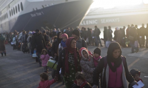 Два ферибота с мигранти отпътуваха от Гърция за Турция - 1
