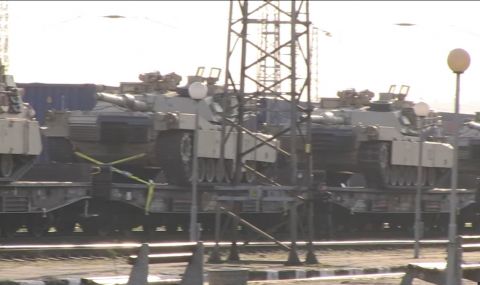 Американски танкове на гарата в Русе ВИДЕО - 1