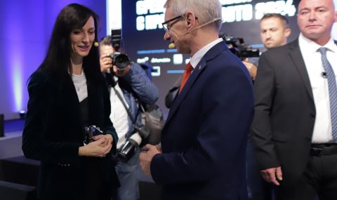 Политолог: Очаквам да се случи нещо, което наистина да бъде революционно оттук до края на годината - 1