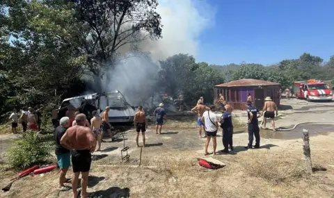 Каравана изгоря в къмпинг "Каваци" - 1