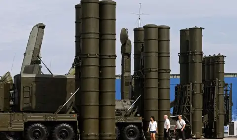 Massive strike on Kiev! Russian army launches 4 Zircon missiles and 24 Iskander - 1