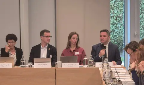 Вигенин: Сътрудничеството между учени, политици и пациенти може да даде решения за хората с първични имунни дефицити - 1