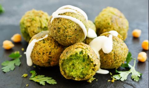 Рецепта на деня: Магданозени кюфтета по арменски - 1