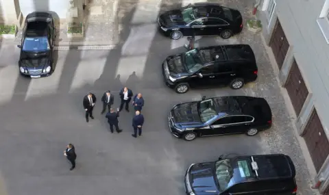The deputies of the Internal Security Committee transferred cars to the President's NSO  - 1
