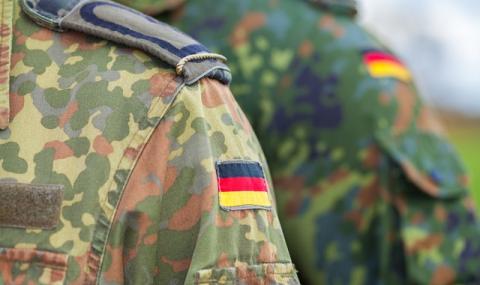 Скандал в Германия: Войник почина при наказателен поход - 1