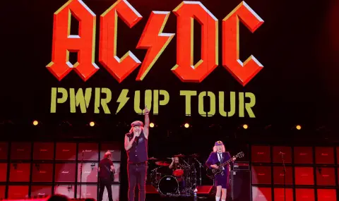 Китаристът на AC/DC Стиви Йънг влезе по спешност в болница - 1