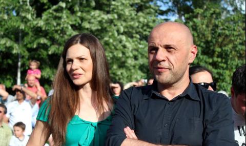 Заплашили съпругата на Томислав Дончев с разчленяване заради думите ѝ - 1
