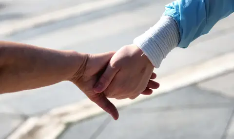 БЧК започва раздаването на пакети с храни и хигиенни продукти - 1