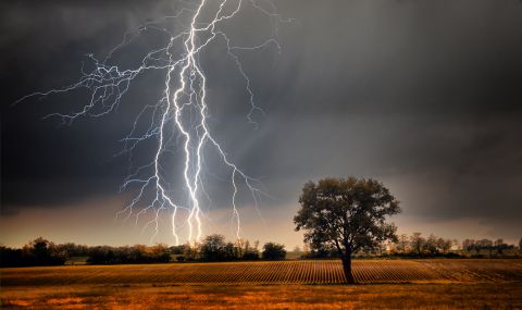 Мощна буря предизвиква опасно време в САЩ - 1