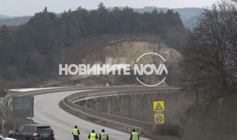 Взрив затвори главния път между Ботевград и Мездра (СНИМКА) - 1