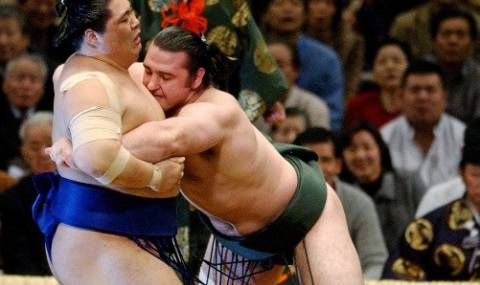 Калоян Махлянов ще учи японците на сумо - 1