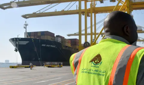 Иран предлага съвместен контрол над Ормузкия проток с Оман