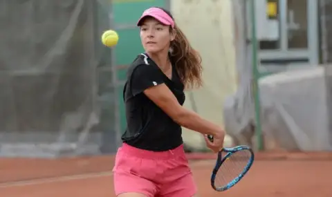 Lia Karatancheva is in the singles semi-finals and the doubles final at a tennis tournament in Spain **** The Bulgarian  - 1