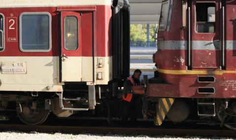 Огънят във влака София - Бургас е тръгнал от машинното отделение на локомотива - 1