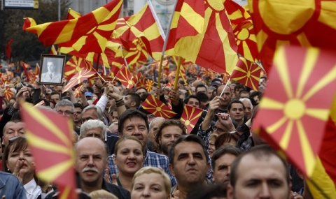 Предсрочни избори в Македония на 11 декември - 1