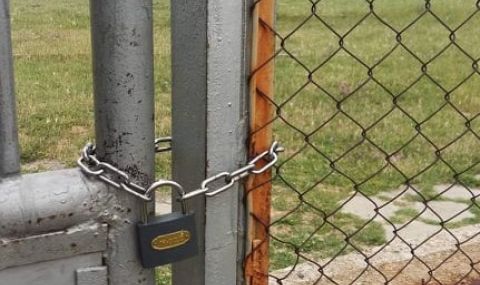 Община Асеновград за инцидента с 3-годишно: Няма разрешение за футболната врата - 1