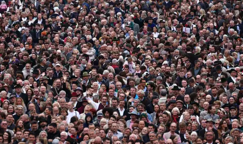 „Октоберфест“ беше затворен заради бомбена заплаха - 1