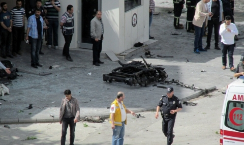 Турски военни бяха убити при атака на ПКК - 1