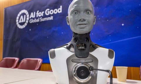 Човекоподобни роботи за пръв път в историята дадоха пресконференция (ВИДЕО) - 1