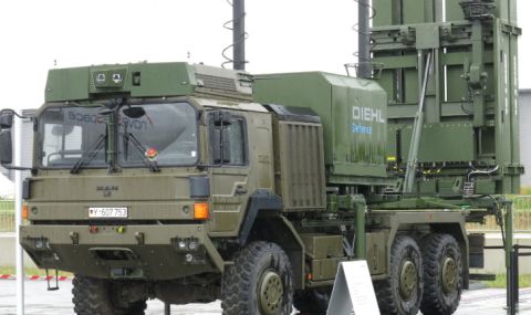 Германия достави на Украйна втория зенитно-ракетен комплекс "Ирис-Т"  - 1