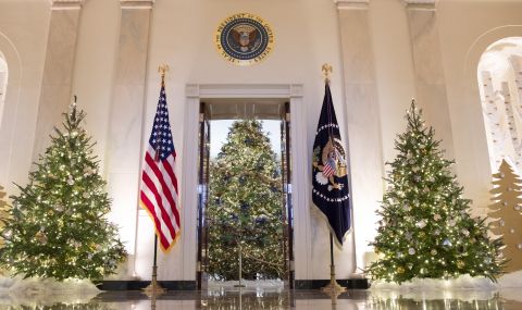 Със 150-килограмов джинджифилов Бял дом отбелязват Коледа във Вашингтон (СНИМКА) - 1