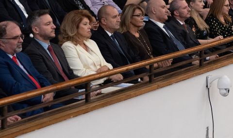 Президентът Радев и вицето Йотова посетиха концерта по повод 80 години от спасяването на българските евреи - 1