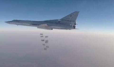 Вижте как руски Ту-22М3 бомбардира „Ислямска държава“ - 1