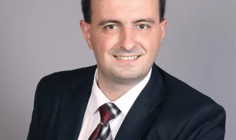 И Мирчо Стоянов, зам.-кмет на "Люлин", също напусна "Продължаваме промяната" - 1