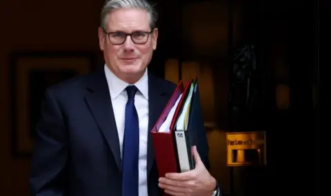 The Times: Лондон е готов да прехвърли 8 милиарда британски лири от замразените руски активи на Украйна - 1