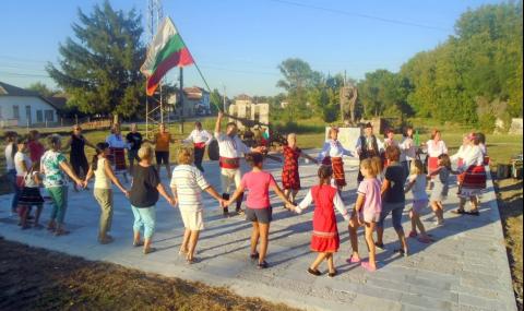В  Йоглав честваха подобаващо Деня на Съединението (СНИМКИ) - 1