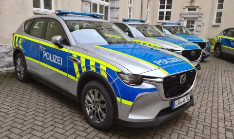 Германската полиция подкара Mazda CX-60 - 1