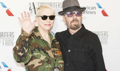 20 г. по-късно Eurythmics тръгват на турне срещу 100 млн. паунда - 1